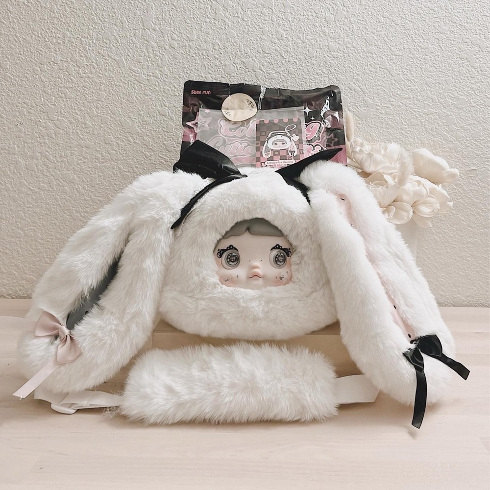 Nommi Collecting Cutie Plush Zipper Bag – Edelweiss White Bunny